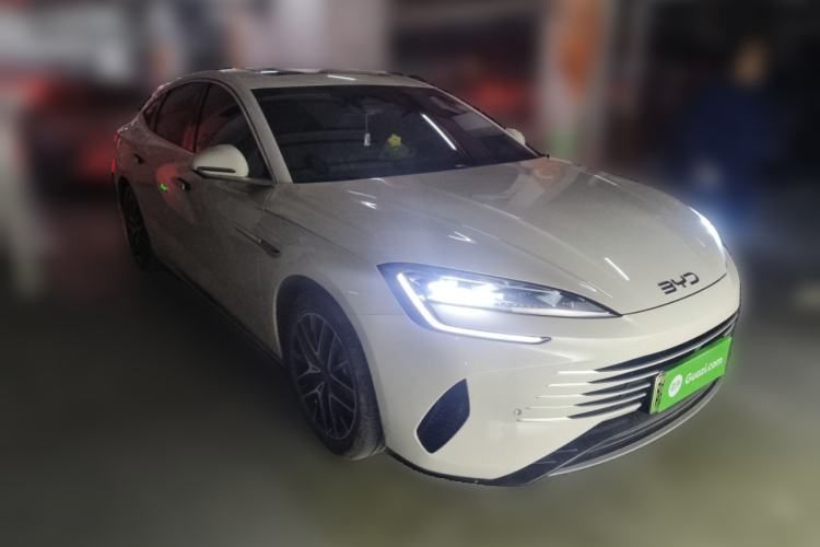 Used BYD Seal 07 DM-i 2025 DM-i 1.5L 125km Luxury Model Front Right 45 Deg