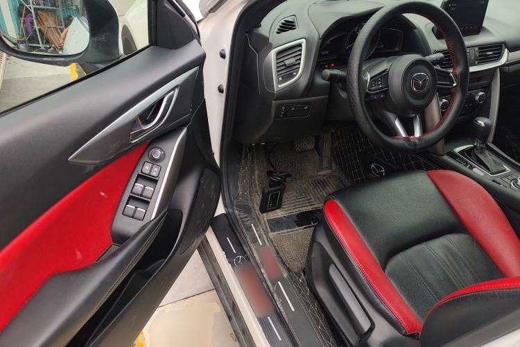 Used Mazda CX-4 2018 2.0L Automatic 2WD ZhiLing Tech Edition China V Standard
