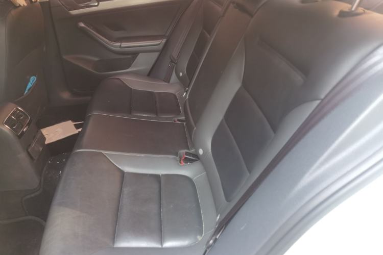 Used Volkswagen Sagitar 2015 230TSI Automatic Comfort Version
