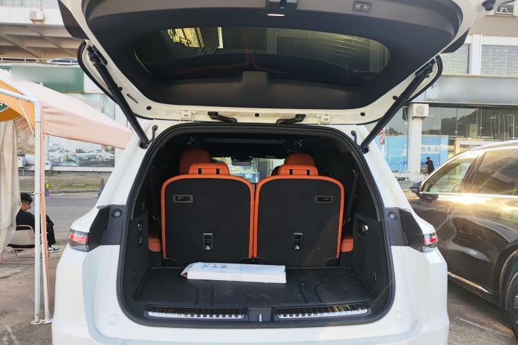 Used Li Auto L9 2025 Ultra Smart Refreshed Edition
