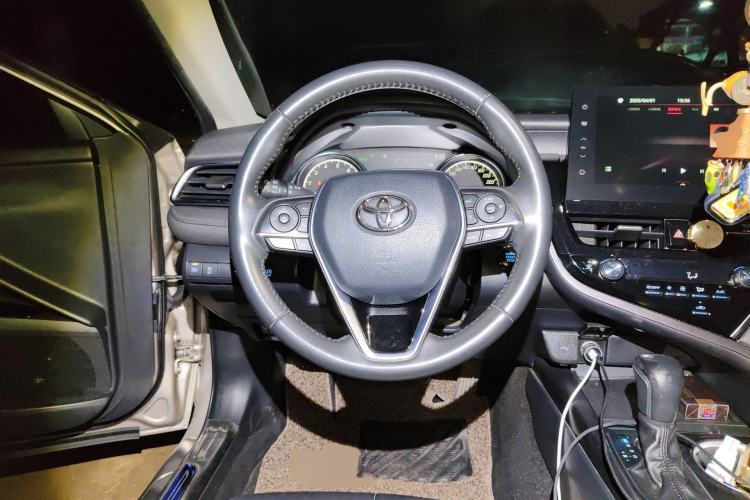 Used Toyota Camry 2021 2.0G Luxury Edition Steering Wheel