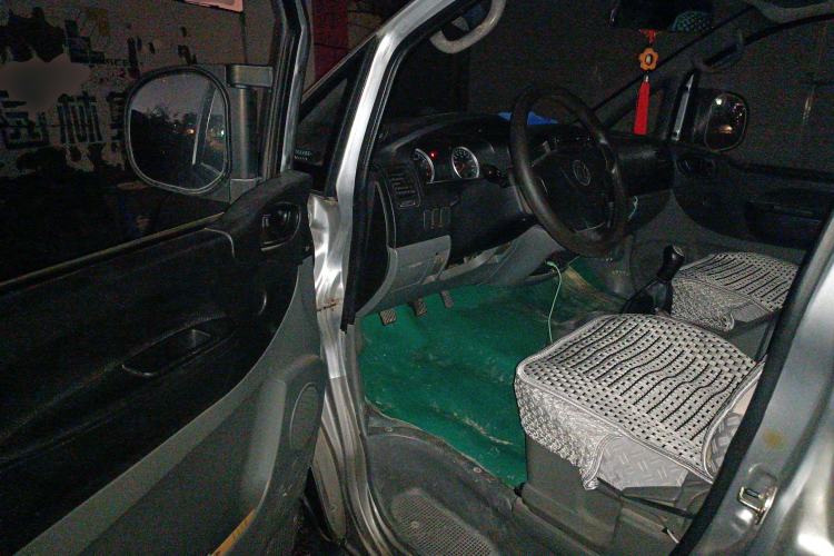 Used FORTHING Lingzhi 2013 M3 1.6L 7-Seater Comfort Model
