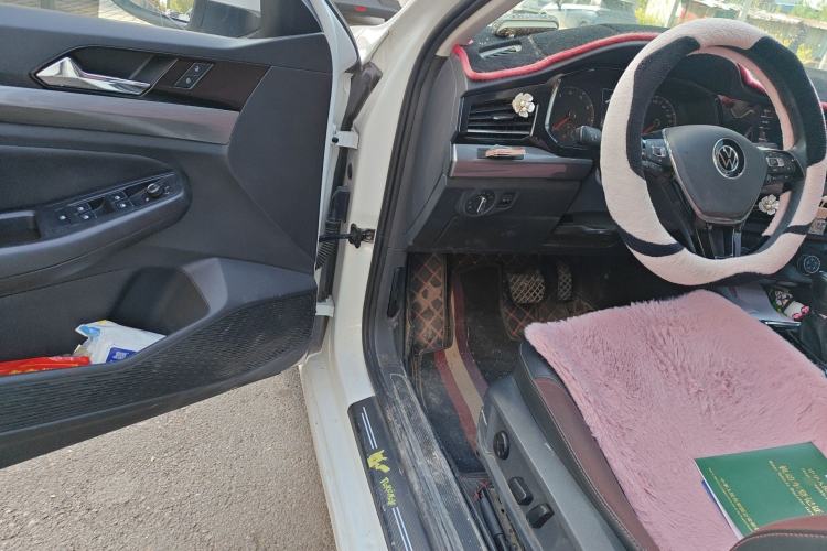 Used Volkswagen Bora 2021 1.5L Automatic Comfort Smart Connect Edition Driver Seat