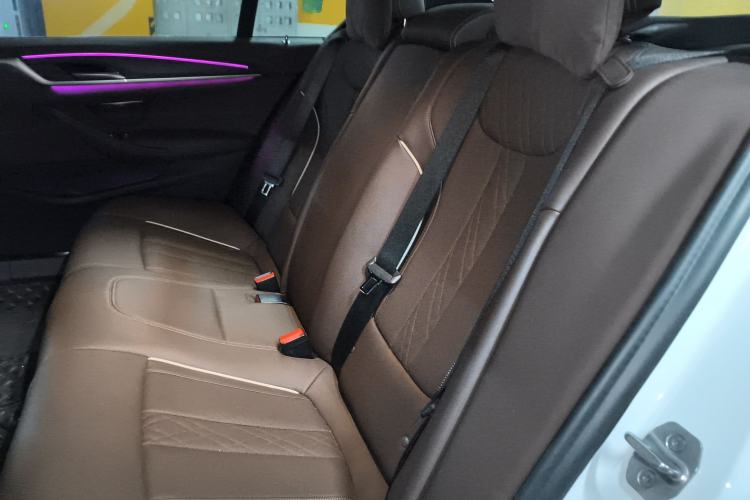 Used BMW 5 Series 2021 Facelifted 530Li Leading Edition M Sport Package
