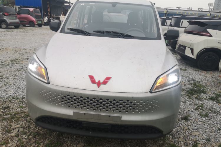 Used Wuling Hongguang New Energy 2025 Extended-Range Hybrid 50 km Standard Version
