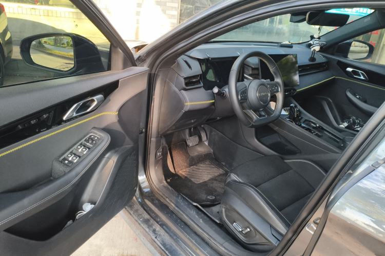 Used Lynk & Co 03 2023 1.5TD DCT JingPro Driver Seat