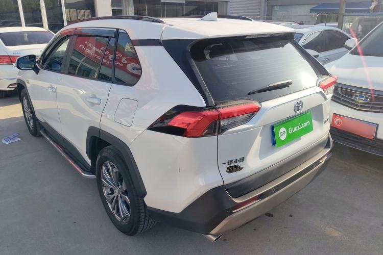 Used Toyota RAV4 2023 2.0L CVT Two-Wheel Drive 20th Anniversary Platinum Edition