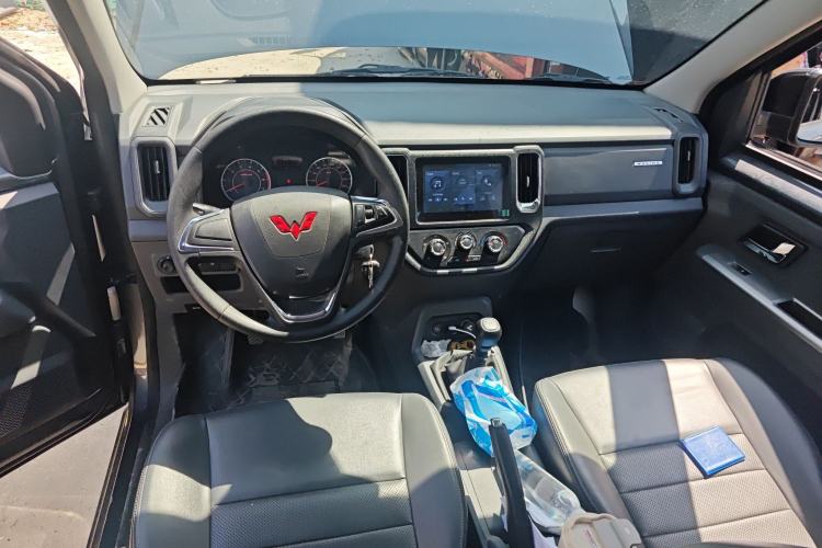 Used Wuling Zhengtu 2021 1.5L Adventure LAR Center Console