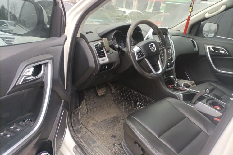 Used JMC Yusheng S350 2013 2.4T Automatic 2WD Diesel Luxury Edition 5 Seats
