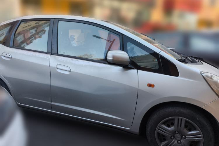 Used Honda Fit 2008 1.3L manual comfort version
