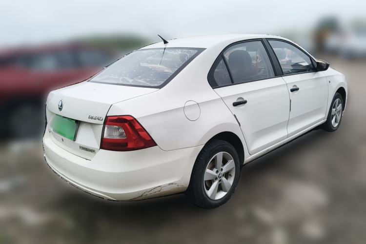 Used Skoda Rapid 2016 1.6L Manual Front-Wheel-Drive Version Rear Right 45 Deg
