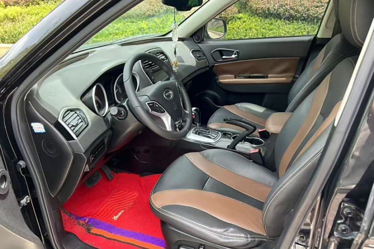 Used GAC Trumpchi GS5 Super 2016 2.0L Automatic Two-Wheel Drive Supreme Edition
