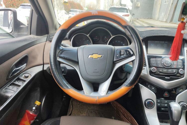 Used Chevrolet Cruze 2013 Hatchback 1.6L Automatic Luxury Model
