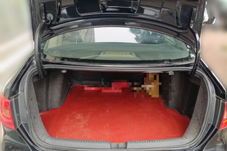 Used Volkswagen Sagitar 2012 1.6L Manual Comfort Model Trunk