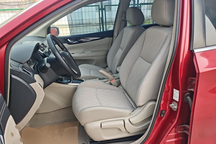 Used Nissan Tiida 2016 1.6L CVT Joyride Edition Left Front Seat