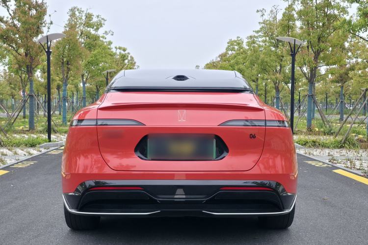 Used Avatr 06 2025 Pro Range-Extended Edition Exterior 4