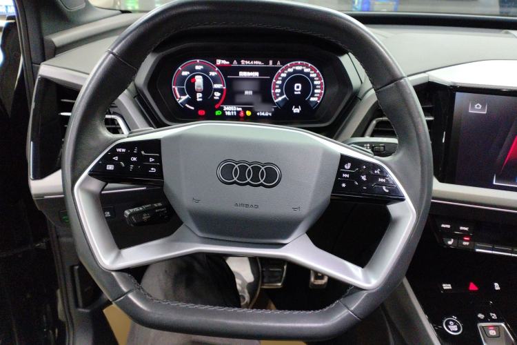 Used Audi Q5 e-tron 2023 40 e-tron Starry Edition Mecha Kit
