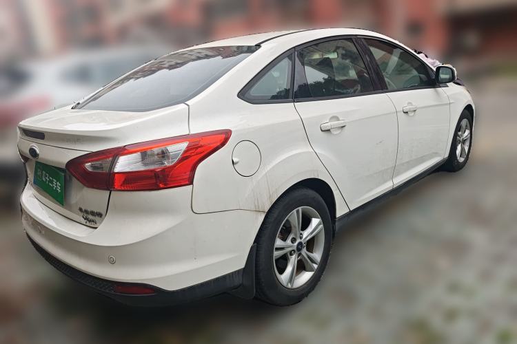 Used Ford Focus 2012 Sedan 1.6L Manual Fashion Edition
