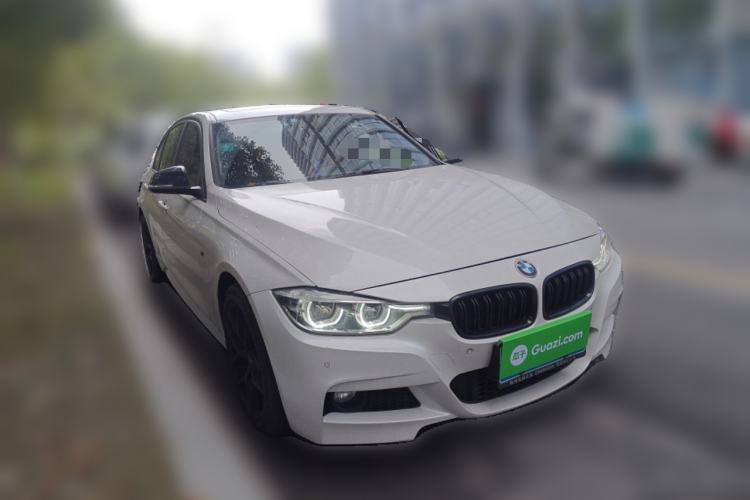 Used BMW 3 Series 2016 316i Fashion Model Front Right 45 Deg