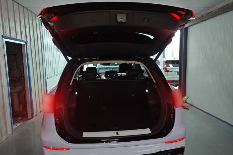 Used Hongqi HS5 2025 2.0T Two-Wheel Drive Flagship Pro Edition
