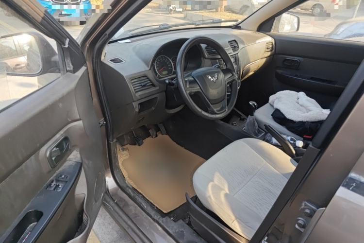 Used Wuling Hongguang 2015 1.5L S Basic Version China V Standard