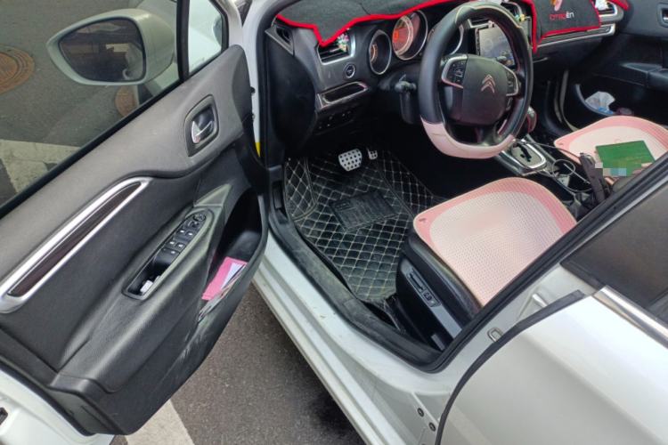 Used Citroen C4L 2013 1.6 THP Automatic Impression Edition
