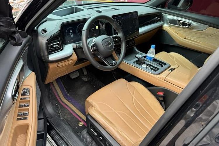 Used GAC Trumpchi ES9 2024 PHEV with 143 km Max
