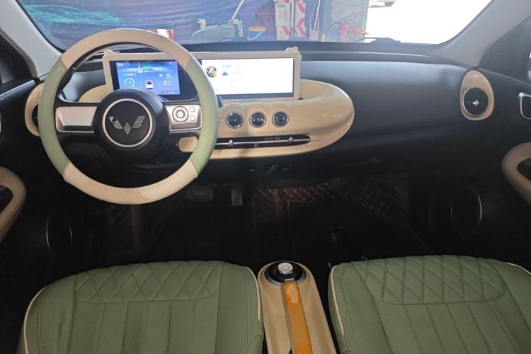 Used Wuling Bingo 2023 333 km Fast-Share Version Center Console