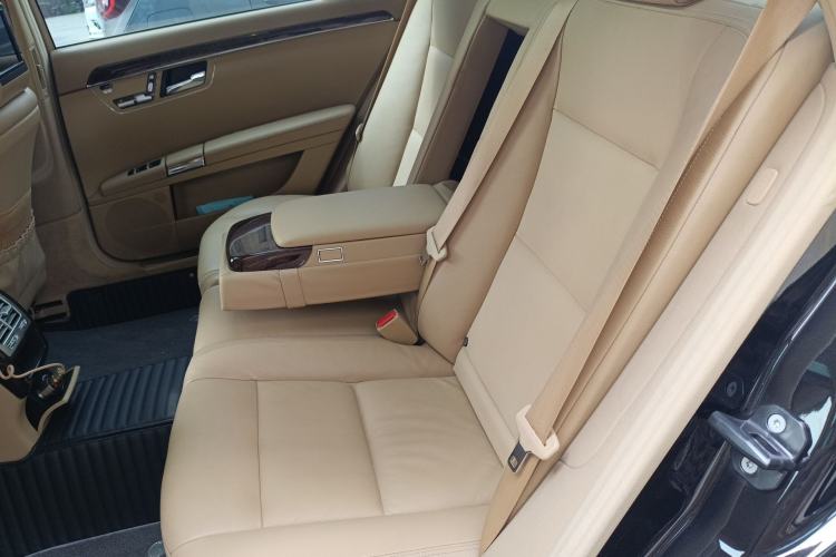 Used Mercedes-Benz S-Class 2012 S 300 L Business-Class Grand Edition Left Rear Seat