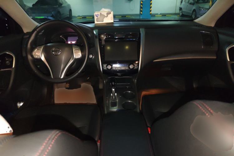 Used Nissan Teana 2018 2.0L XL Smart Upgrade Edition Center Console