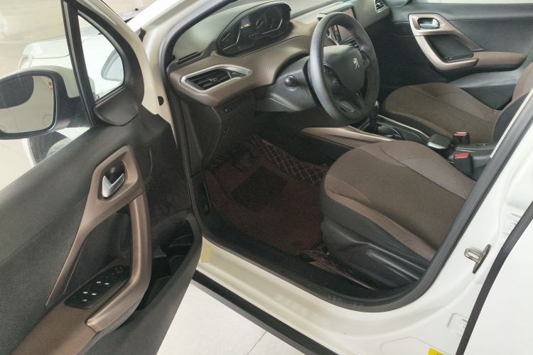 Used Peugeot 2008 2014 1.6L Automatic Fashion Edition Driver Seat