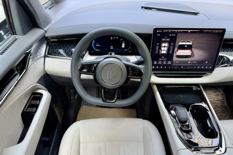 Used Zeekr 009 2022 WE Edition Interior 6