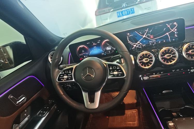 Used Mercedes-Benz GLB 2020 Updated GLB 200 Dynamic Edition Steering Wheel