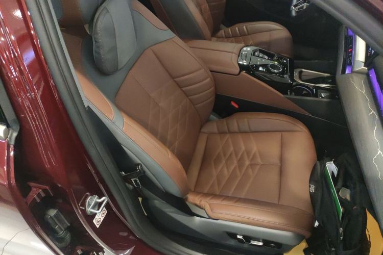 Used BMW 5 Series 2024 530Li Luxury Edition M Sport Package