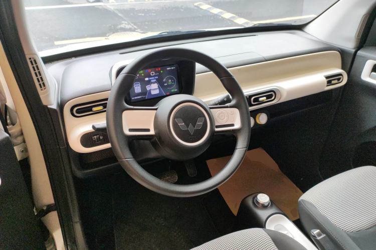 Used Wuling Hongguang MINIEV 2024 3rd Generation 215km Youth Edition
