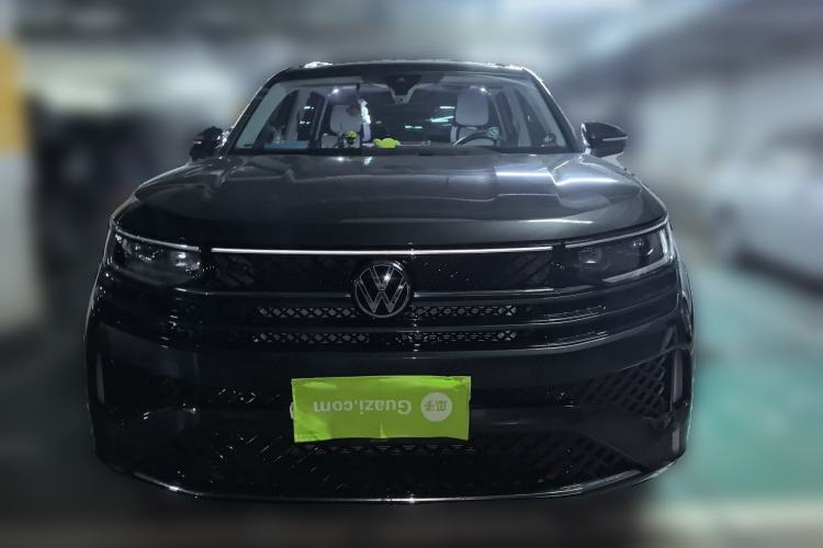 Used Volkswagen Tavendor 2024 380TSI All-Wheel Drive R-Line Cruise Edition