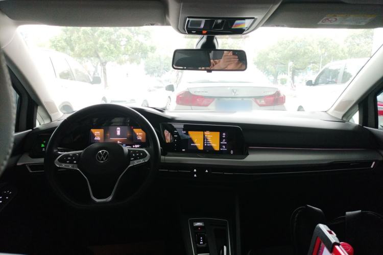 Used Volkswagen Golf 2021 280TSI DSG Pro Center Console