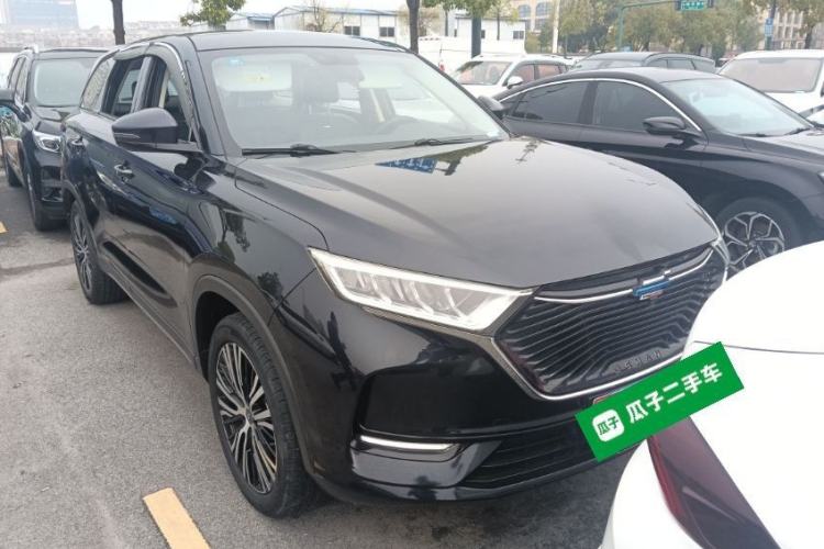 Used CHANGAN OSHAN X7 2020 1.5T Automatic Luxury Version Front Right 45 Deg