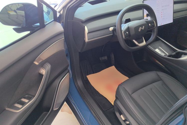 Used ONVO L60 2024 60 kWh Rear-Drive Version
