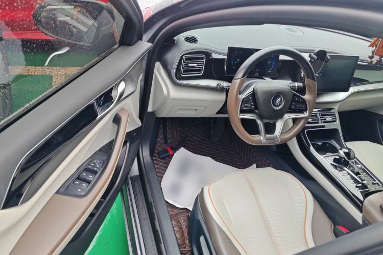 Used BYD Qin PLUS 2023 Champion Edition EV 510KM Leading Model Driver Seat