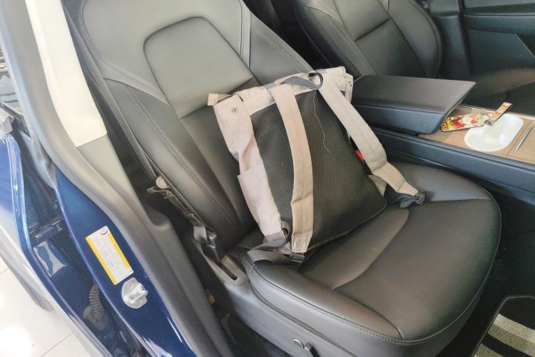 Used Tesla Model Y 2021 Long-Range All-Wheel-Drive Version Right Front Seat