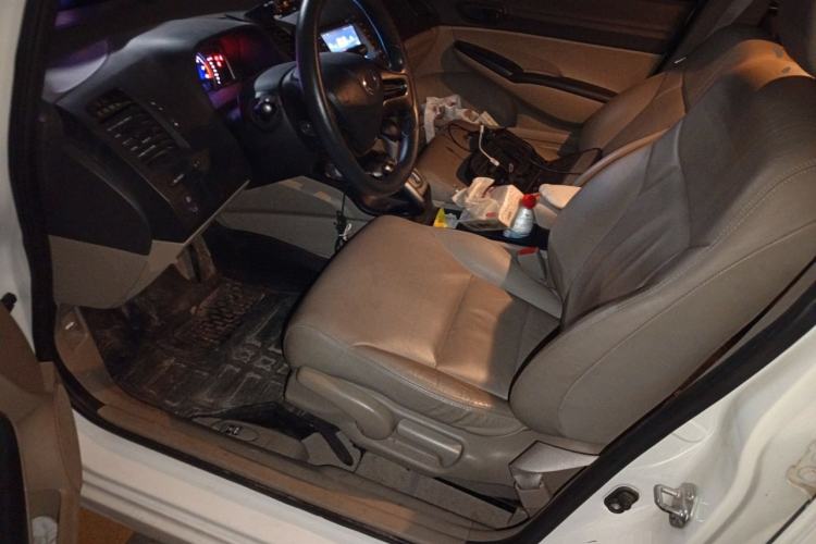 Used CIIMO 2015 1.8L Automatic Comfort Edition
