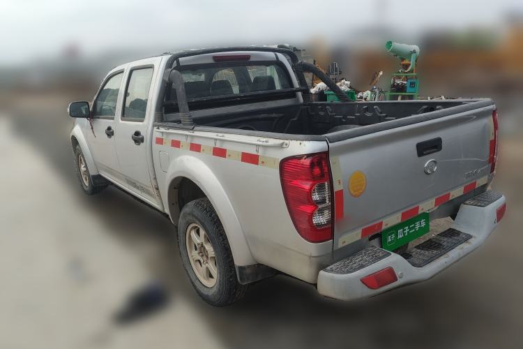 Used Great Wall Wingle 5 2017 2.4L European Version Gasoline Two-Wheel Drive Entry-Level Big Double Cab 4G69S4N