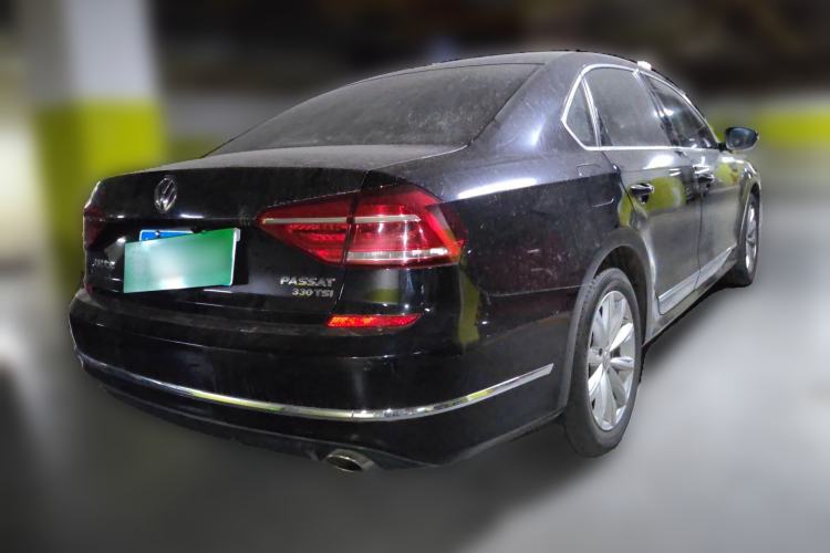 Used Volkswagen Passat 2017 330TSI DSG Luxury Edition
