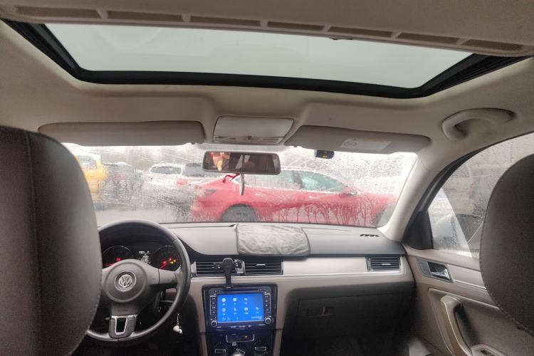 Used Volkswagen Bora 2014 1.6L Automatic Comfort Model Headliner