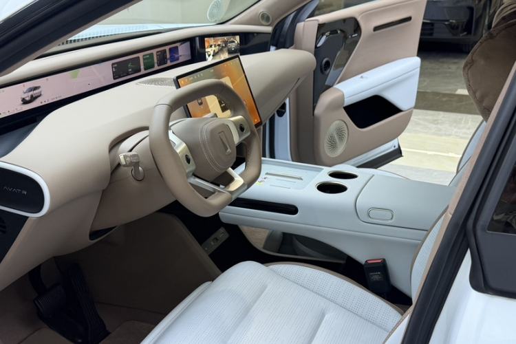 Used Avatr 07 2024 Ultra Range-Extended Four-Wheel Drive
