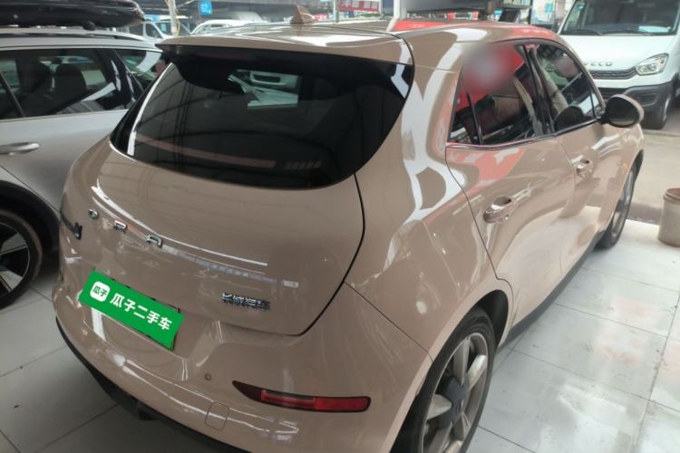 Used ORA Good Cat 2022 Morandi Edition 400km Standard Range Luxury Version Lithium Iron Phosphate