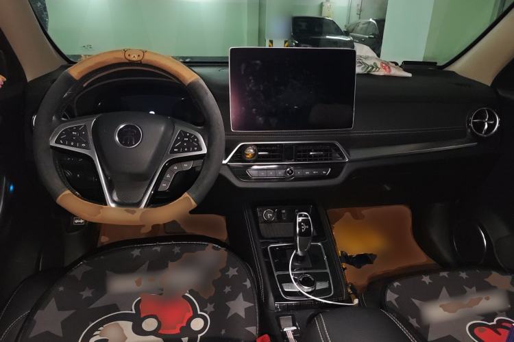 Used BYD Song New Energy 2019 Song DM 1.5TID Smart Connect Premium Model Center Console