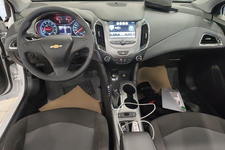 Used Chevrolet Cruze 2018 320 Automatic Pioneer Sunroof Edition