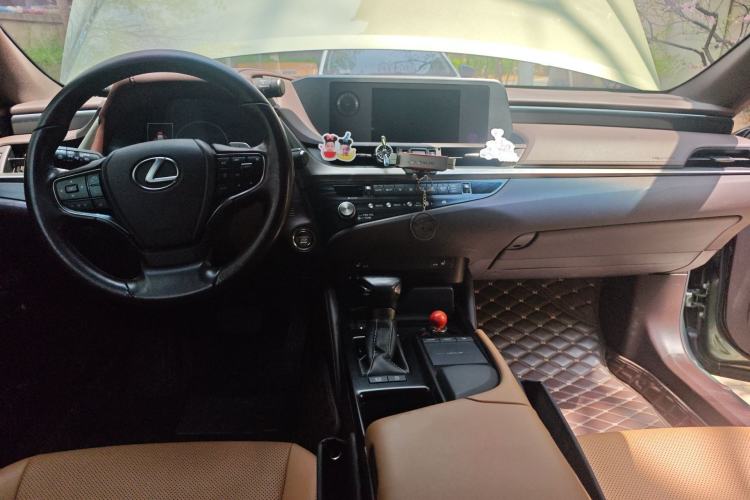 Used Lexus ES 2020 260 Excellence Edition